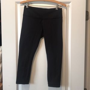 Lululemon cropped leggings
